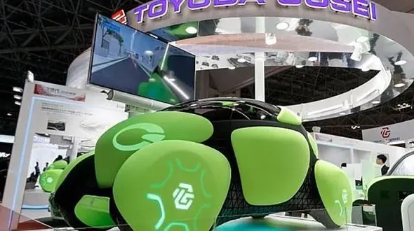 خودرویی با ایربگ های بیرونی+عکس