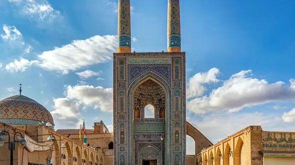 از کاخ عالی قاپو تا مسجد جامع یزد