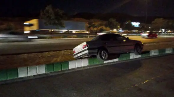 تصادف وحشتناک 405 با جدول در تبریز + عکس