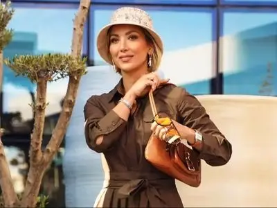 سبک زندگی لوکس و کافه لاکچری مینا مختاری با استایل اروپایی در مجازی غوغا کرد