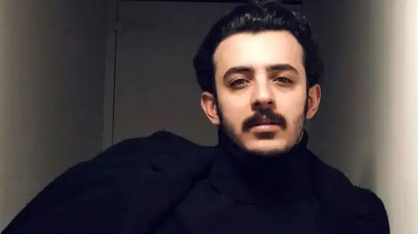 عکس/ قاب صمیمانه علی شادمان درکنار سحردولتشاهی و حدیث میر امینی در پشت صحنه تئاتر