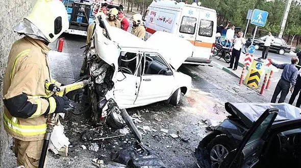  سوزوکی پراید را از وسط نصف کرد + عکس 