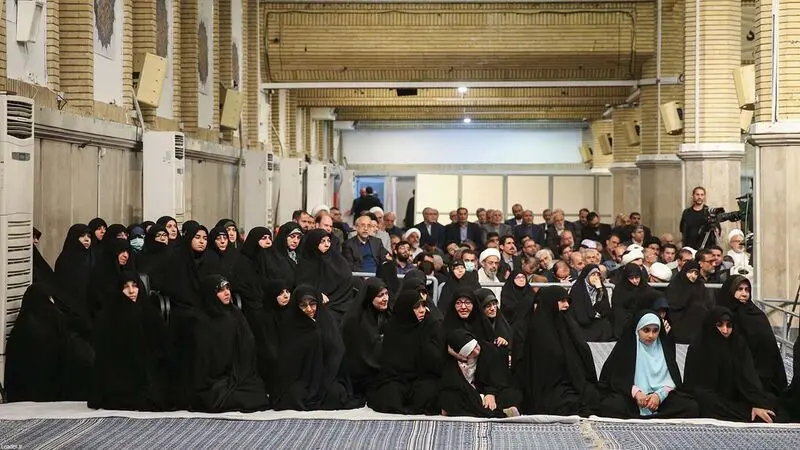 سران قوا، مسئولان و کارگزاران نظام عصر امروز چهارشنبه با رهبر انقلاب اسلامی دیدار کردند. 