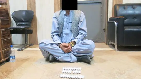کشف 180 بسته هروئین بلعی از 2 افغان در مرز تایباد