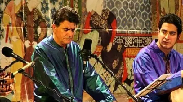 فیلم آواز باشکوه /آهنگ باده بگردان ساقیا با صدای شجریان های بزرگ پدر و پسر شاهکار شده