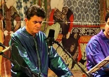 فیلم آواز باشکوه /آهنگ باده بگردان ساقیا با صدای شجریان های بزرگ پدر و پسر شاهکار شده