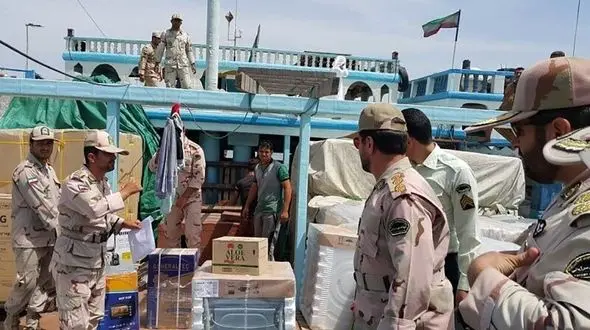 عملیات ویژه برای توقیف ۲ شناور حامل ۲۲ میلیارد ریال کالا قاچاق در بندر دیلم 