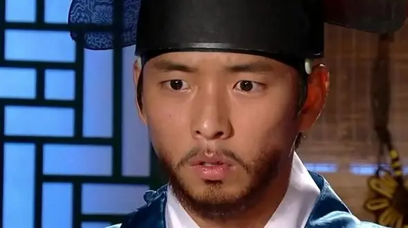 (تصاویر) عکس‌های شخصی بازیگر نقش «شیم وون تائک» در سریال دونگ‌یی