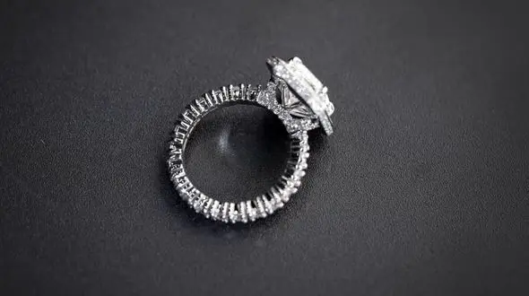 انگشتر الماس چطور ساخته می شود؟ + فیلم