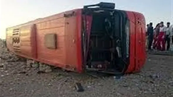 علت واژگونی اتوبوس تهران ـ مشهد مشخص شد 
