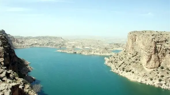 سقوط  چهار تن به رودخانه دشت پلنگ / امدادرسانان اعزام شدند