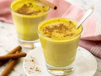 معرفی 5 نوشیدنی گرم و اصیل ایرانی برای لذت بردن در روزهای پاییز