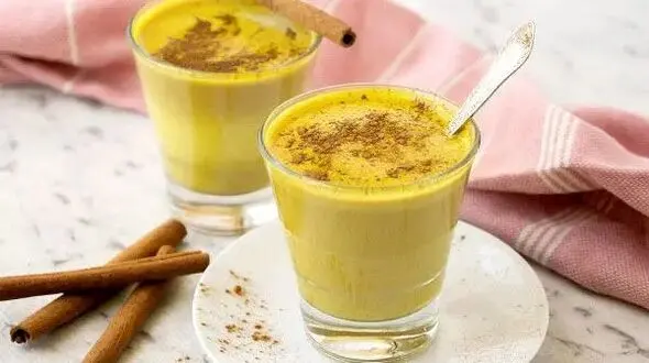 معرفی 5 نوشیدنی گرم و اصیل ایرانی برای لذت بردن در روزهای پاییز