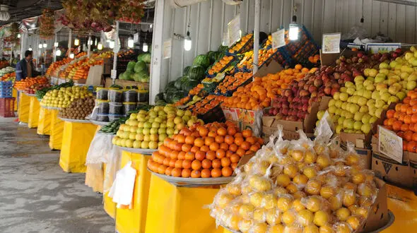 قیمت میوه و سبزیجات در بازار گرم تابستان