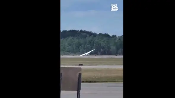 فیلم سقوط مرگبار هواپیما در آمریکا / یک نفر کشته شد