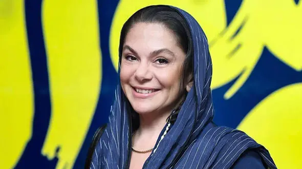 گوشواره‌های خاص خانم کارگردان مشهور، هندی‌ها را انگشت به دهان گذاشت!