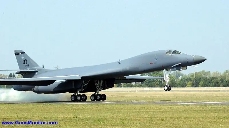 بوئینگ بی-1بی لنسر (Boeing B-1B Lancer)