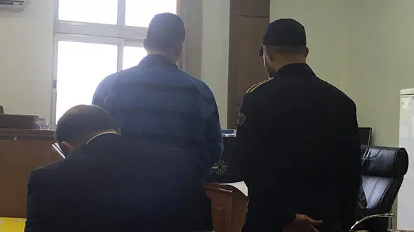 جوان فاسدی که به التماس های زن تنها در ویلای مخوف گوش نکرده بود در دادگاه به التماس افتاد تا اعدام نشود+عکس