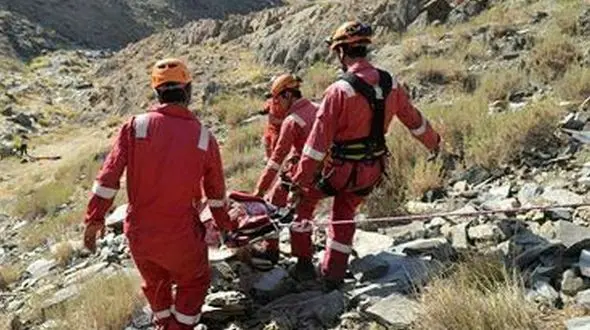 مرگ هولناک پسر 13 ساله در سقوط از کوه عظیمیه کرج + جزییات