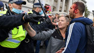 ۱۶ نفر از معترضان به محدودیت های کرونایی در لندن بازداشت شدند
