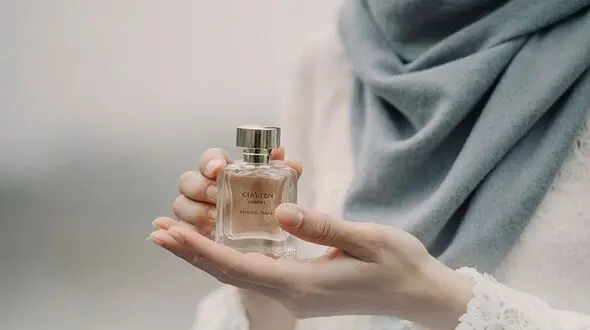 چگونه همیشه خوشبو باشیم؟ 11 راهکار طبیعی و موثر