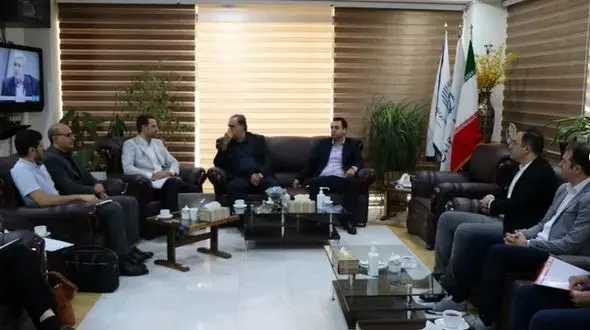 برگزاری نشست مسئولین فدراسیون فوتبال با مدیرعامل ورزشگاه آزادی 