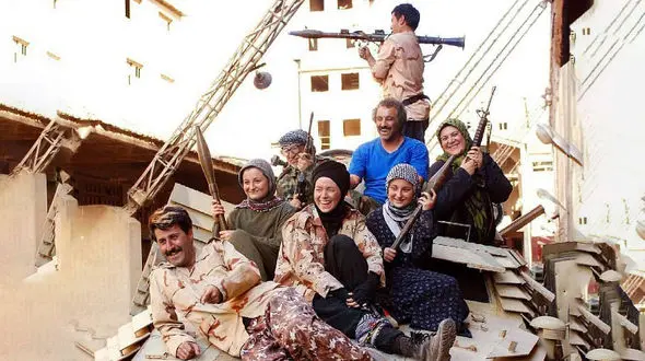 استقبال پرشور مردم از سریال پر حاشیه پایتخت ۵ در نوروز 96 +تصاویر