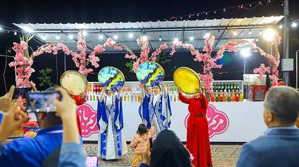 جشنواره گلاب و گلابگیری در پارک پرواز تهران