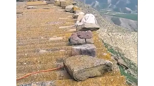 سنگ قبرستان خالد نبی گلستان منقل کباب شدند + فیلم و عکس