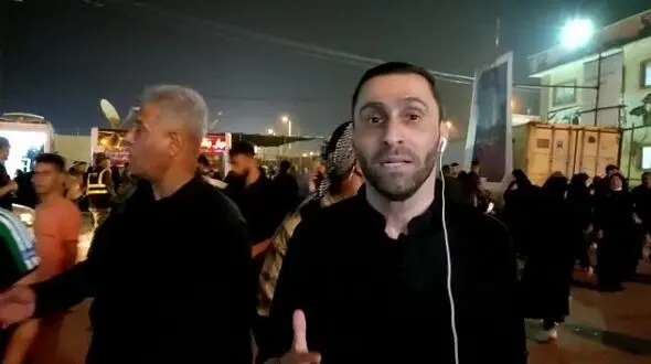 شور حسینی زائرا اربعین در پایانه مرزی شلمچه