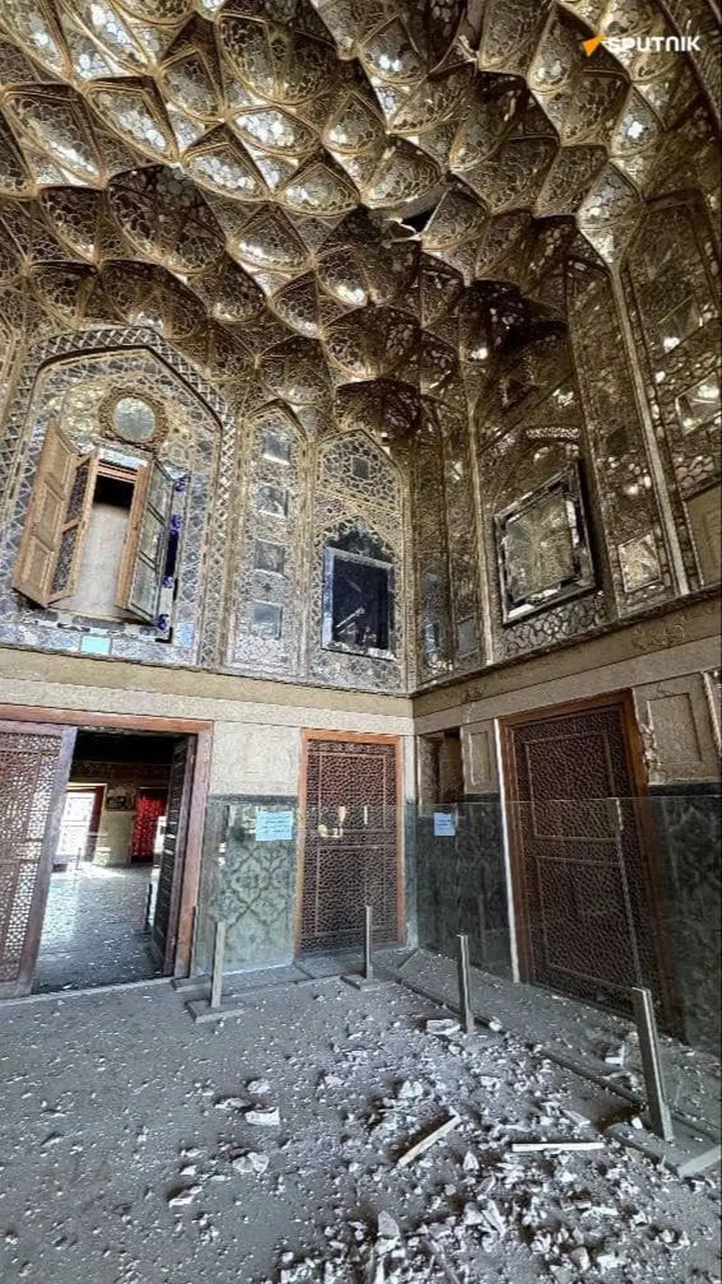 آسیب دیدن کاخ چهلستون (2)