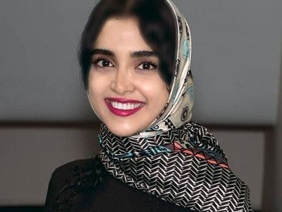 غوغا چشم خمارترین خانم بازیگر ایرانی / الهه حصاری با چهره نچرالش پیدا شد