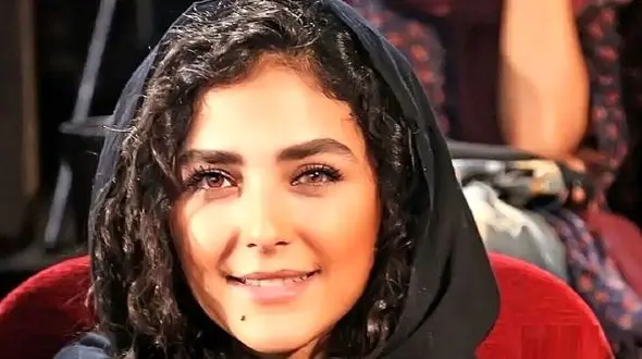 زندگی خصوصی و بیوگرافی هدی زین العابدین ماهی سریال در انتهای شب + عکس های جدید خانم بازیگر