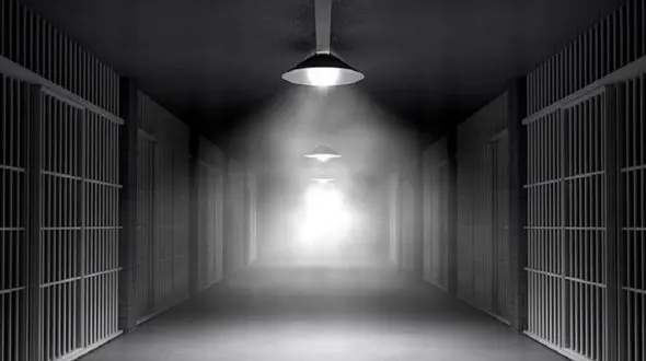 وقتی دانش آموزان را برای گردش علمی به زندان می برند