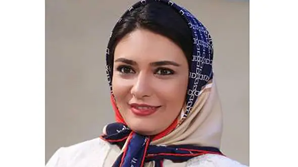 عکس لورفته لیندا کیانی روی تخت خواب / شوکه شدیم!