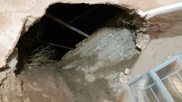 تخریب مسجد باستانی در نجم آباد طالقان با بارش باران + عکس