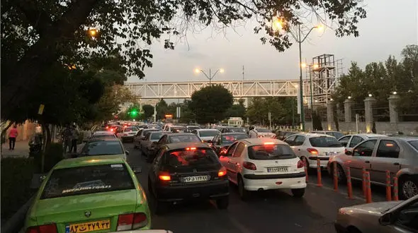 چرا مناطق 6 و 12 تهران اینقدر ترافیک دارند؟