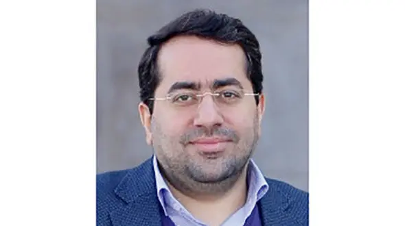 خیلی دور خیلی نزدیک