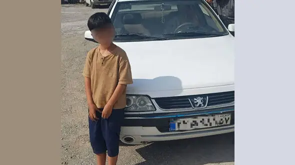 اقدام پلیس راه برای توقف راننده ۹ ساله در آزادراه ساوه ـ همدان + عکس