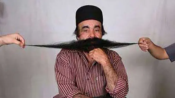 محمد علی نژاد صاحب بلندترین سبیل ایران درگذشت ؟ + عکس 