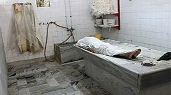 خاطرات عجیب قدیمی‌ترین غسال بهشت زهرا ! / پیکر شهید صیاد شیرازی با همه شهدا فرق می کرد!