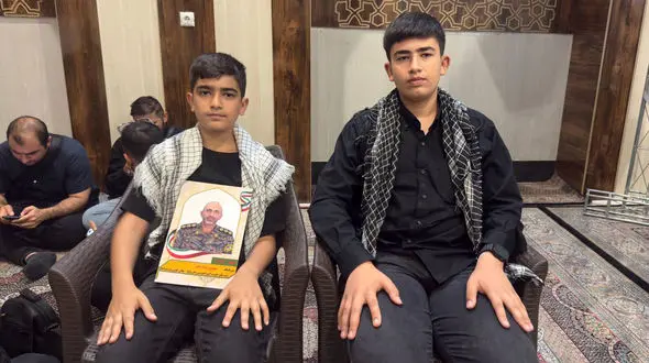 فیلم گفتگوی رکنا  پسر  پلیس شهید  مهدی رضازاده / 4 روز در جستجوی پدرم بودیم که خبر آمد ...