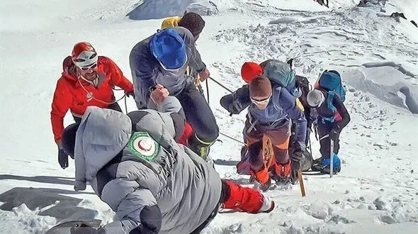 پیکر دو مفقودی حادثه سقوط بهمن در کردستان پیدا شد + فیلم