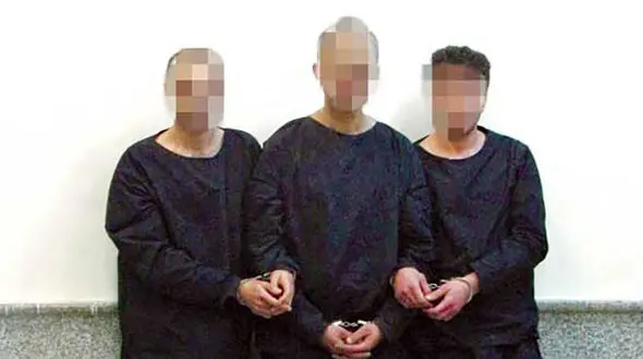 این بار معتادان قاچاقچیان ماری جوانا را لخت کردند + عکس