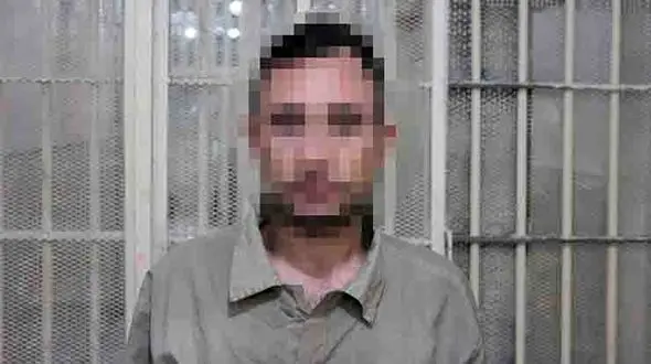 با دوستم مینا در حال درس خواندن بودیم که مصطفی کلید را به در آپارتمان انداخت و ... +عکس