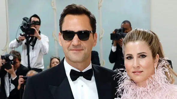 اسطوره تنیس روی فرش قرمز مت گالا/ حضور راجر فدرر در دنیای مُد و فشن + عکس