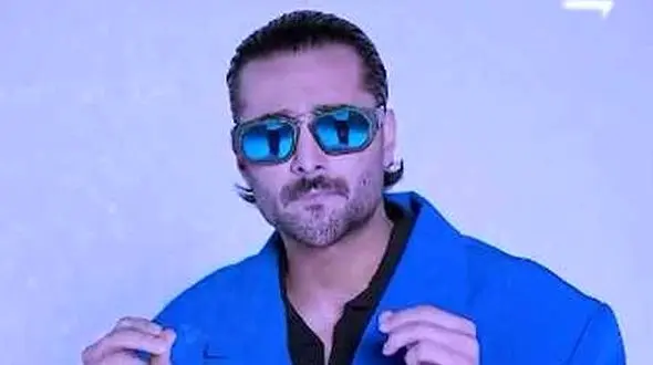 دانلود آهنگ امیر مقاره هلی هلی (لب دریا تورو دیدم هلی هلی) + متن آهنگ 