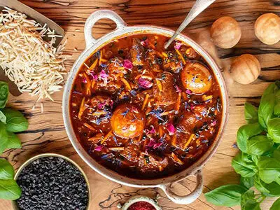 خورش خلال کرمانشاهی؛ خورش مجلسی و اصیلی که جای قورمه‌ سبزی را می‌ گیرد