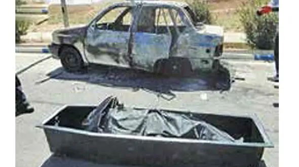 مردی همسرش را زنده زنده در کنار جاده خرم آباد به آتش کشید +عکس