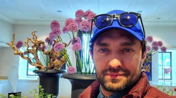 نگاهی به گواهینامه رانندگی آمریکاییِ بهرام رادان، همسر مینا مختاری و پدر"جان" +عکس